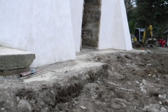 2014-dlazba-pred-kostolom011