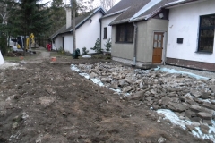2014-dlazba-pred-kostolom012