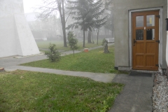 2014-dlazba-pred-kostolom025